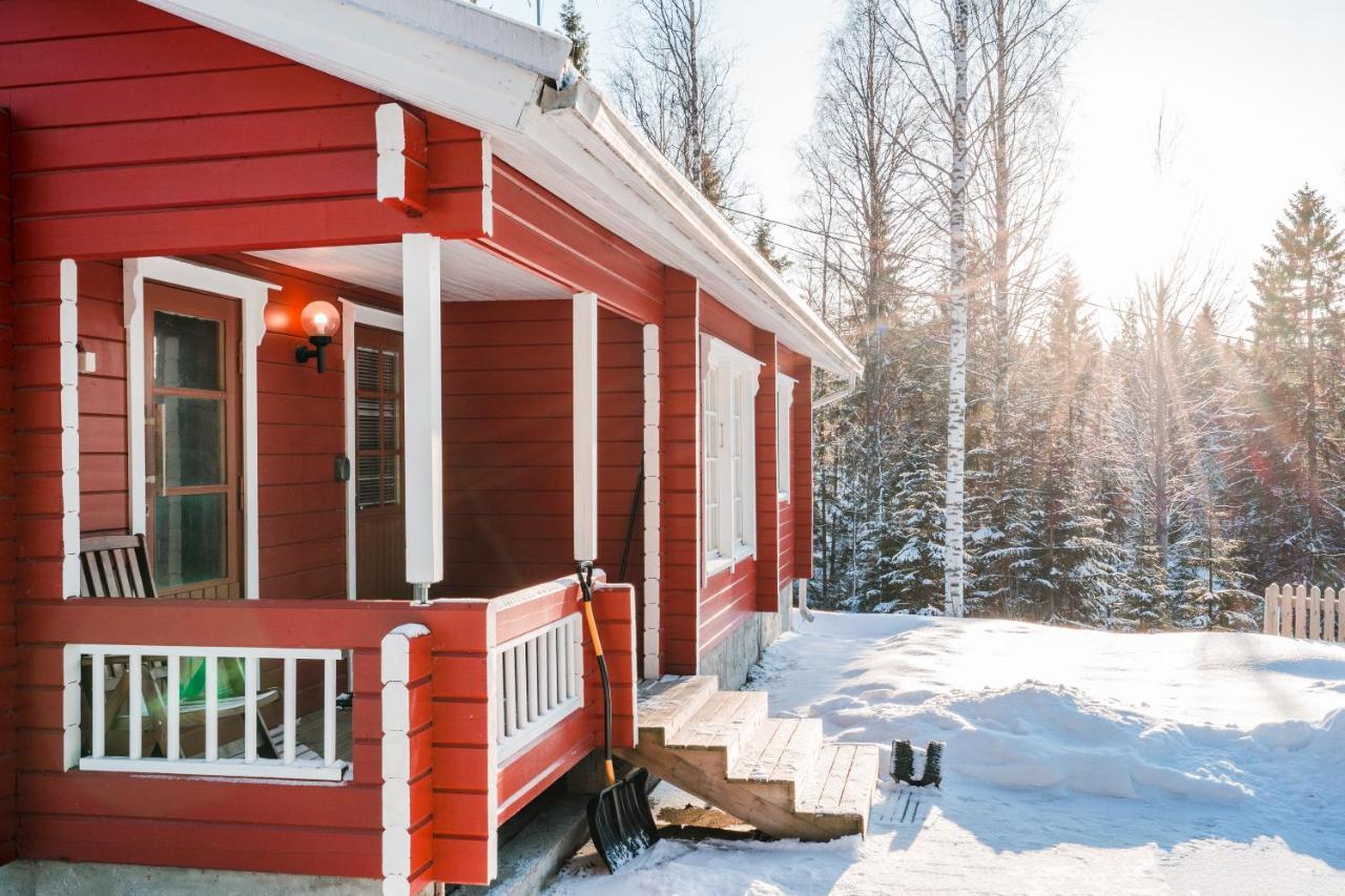 Lomaperkkioe Cottages Kajaani Exterior photo
